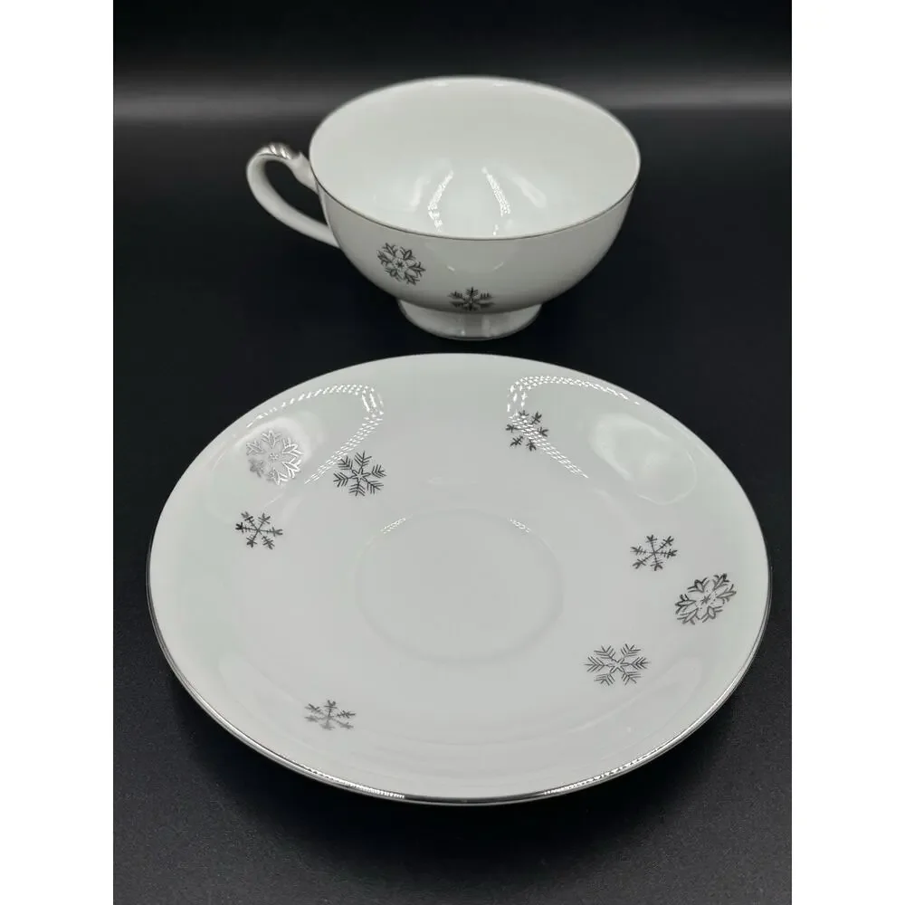 Vintage Seyei Snowy Atomic Snowflake MCM Tea Cup & Saucer Set